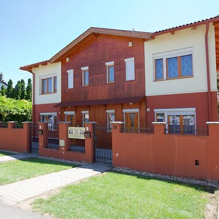 Zoli Apartmanok-Brody 51-53 Hajdúszoboszló Εξωτερικό φωτογραφία