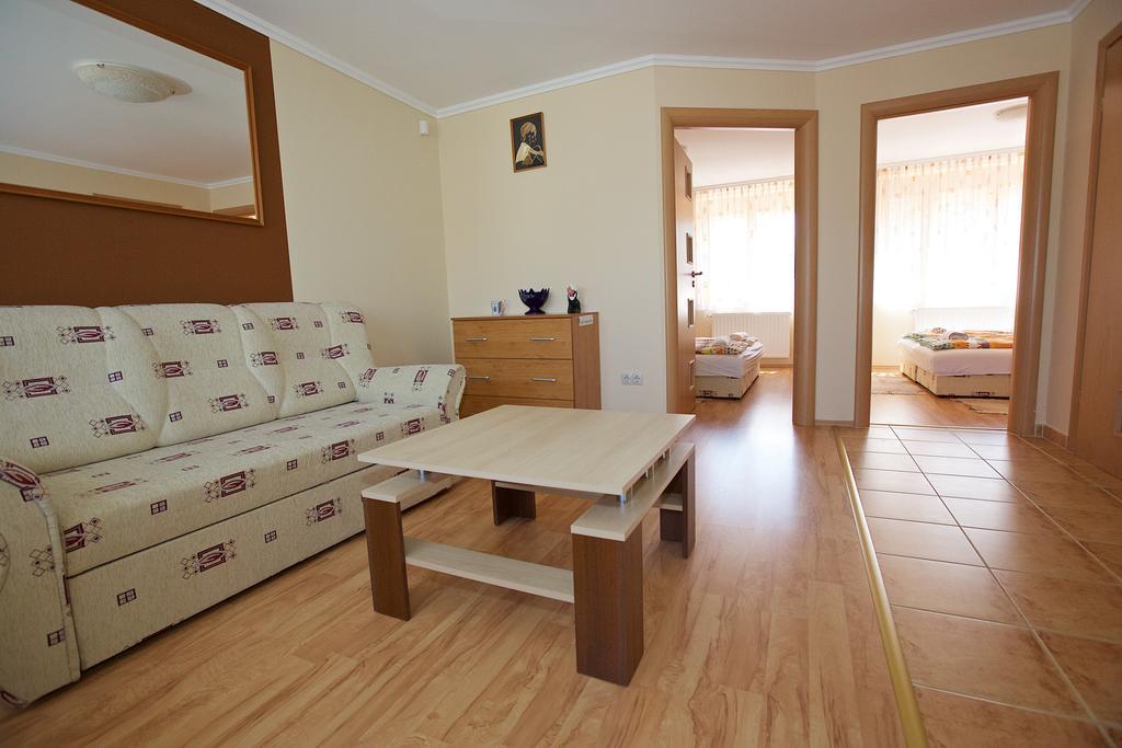 Zoli Apartmanok-Brody 51-53 Hajdúszoboszló Εξωτερικό φωτογραφία